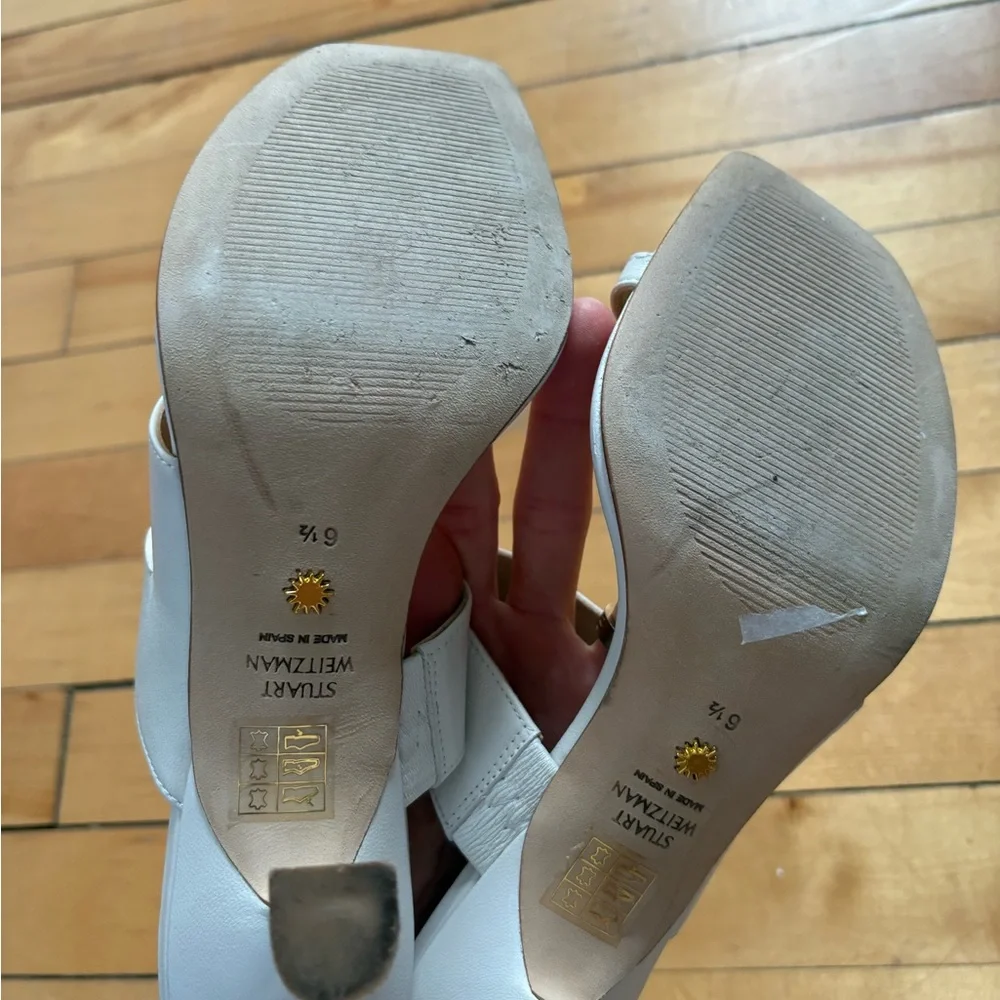 Stuart Weitzman Sz 6.5 Lyla White Asymmetrical Leather Heeled Bridal Sandals - Picture 6 of 12